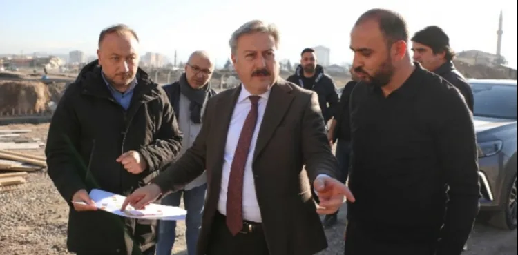 MELİKGAZİ KENTSEL DÖNÜŞÜM ÇALIŞMALARI İLE DÜZENLİ ŞEHİRLEŞMEYE ÖNCÜLÜK ETMEYE DEVAM EDİYOR