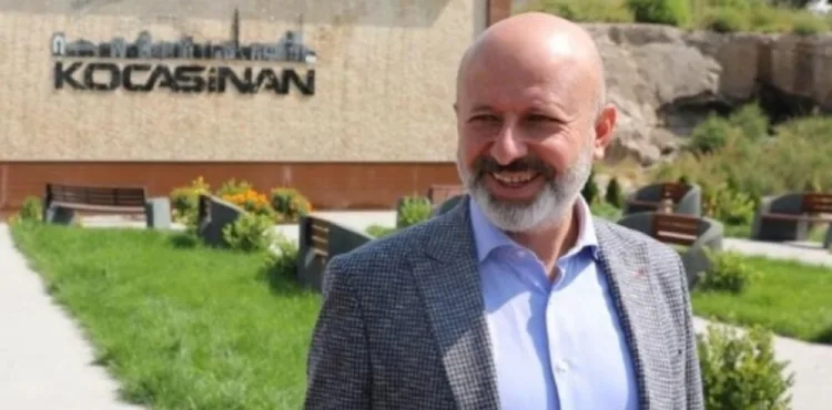 KOCASİNAN BELEDİYESİ, ESTETİK ÇALIŞMALARIYLA ŞEHRE CANLILIK KATIYOR