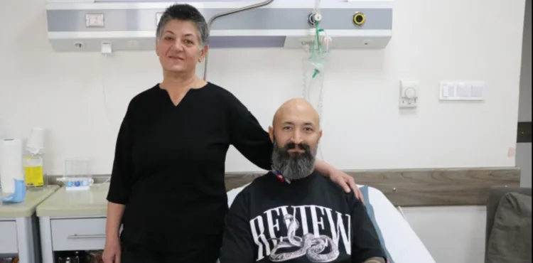 15 kilo verip, yeğenini böbreğiyle hayata bağladı