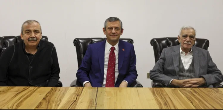 CHP Genel Başkanı Özgür Özel, Ahmet Türk’ü ziyaret etti