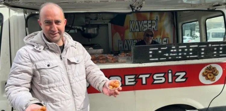 3 yıldır çekişmeli süren boşanma davası sonuçlanınca lokma dağıttı