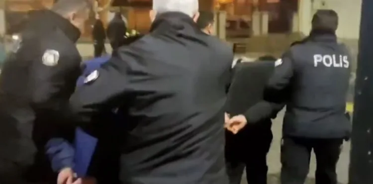 Drift atarak otomobilden ateş açtılar; o anlar kamerada, 2 gözaltı