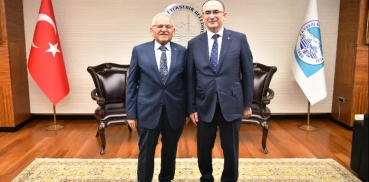 BAŞKAN BÜYÜKKILIÇ’TAN “KARAYOLLARI” ZİRVESİ