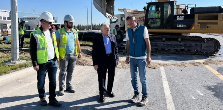 BAŞKAN BÜYÜKKILIÇ, SABAH MESAİSİNE 350 MİLYON TL’LİK PROJEYİ İNCELEYEREK BAŞLADI