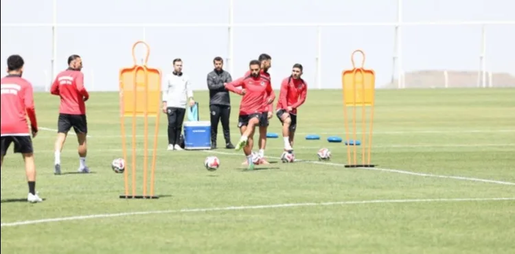 25 futbol takımı, yaz kampı için Erciyes'i tercih etti