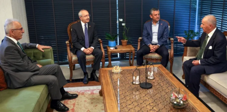 Özgür Özel'den Kılıçdaroğlu'na taziye ziyareti