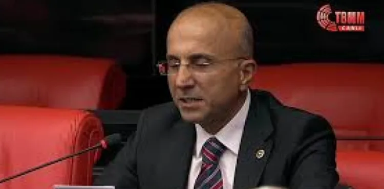 CHP’li Aşkın Genç