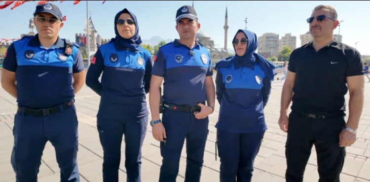 BÜYÜKŞEHİR ZABITA’DAN KENT MERKEZİNDE DİLENCİLERE KARŞI SIKI DENETİM