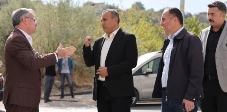 Hacılar Kayseri Caddesi'nde mesai tam gaz sürüyor