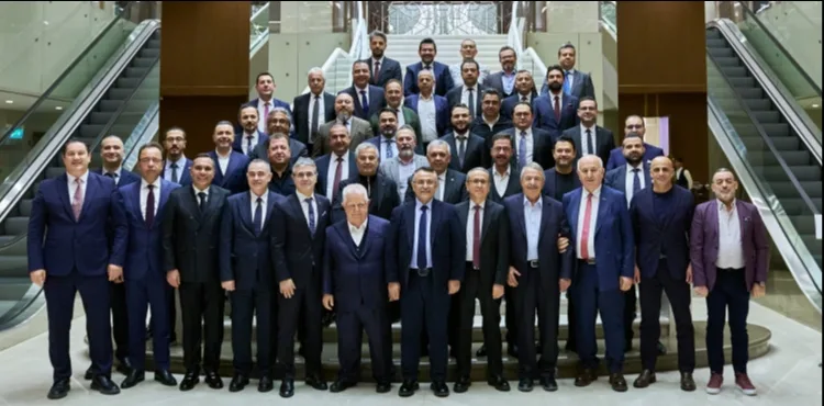 ANADOLU GÜÇBİRLİĞİ HOLDİNG, İLK ANA BAYİ TOPLANTISINI GERÇEKLEŞTİRDİ!