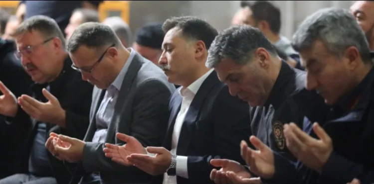 Vali Çiçek, Seyyid Burhaneddin-i Veli Hazretleri’ni Rahmetle Andı