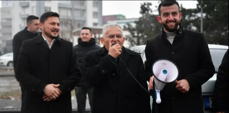BAŞKAN BÜYÜKKILIÇ’TAN FİLİSTİN YÜRÜYÜŞÜNE ANLAMLI UĞURLAMA