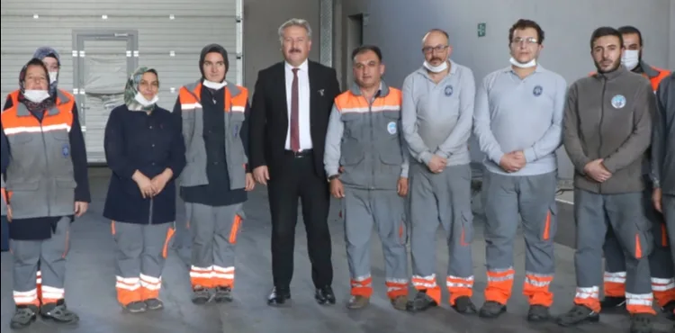 MELİKGAZİ’DE YILLIK 9000 TON ATIK GERİ DÖNÜŞÜMLE EKONOMİYE KAZANDIRILIYOR