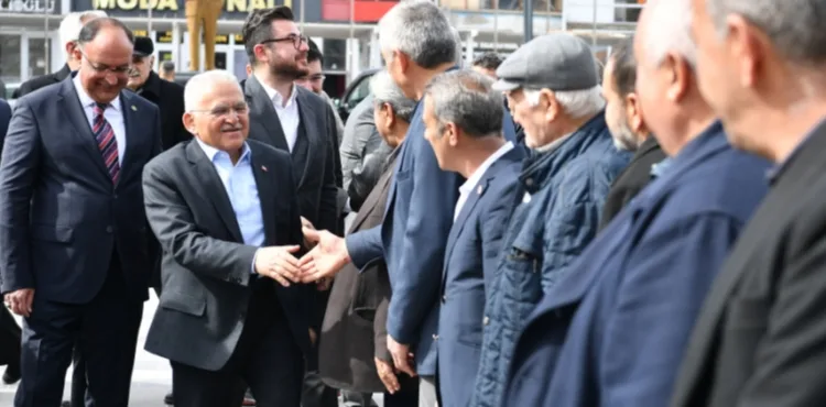 BAŞKAN BÜYÜKKILIÇ’TAN TOMARZA VE BÜNYAN’DA RAMAZAN-I ŞERİF BULUŞMALARI: “ÜRETENİN HİZMETKÂRIYIZ”