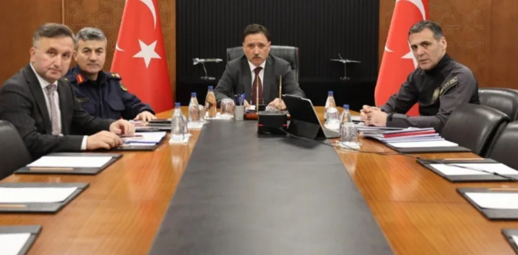 Vali Çiçek ve beraberindeki heyet “Okul Güvenliği” toplantısına katıldı