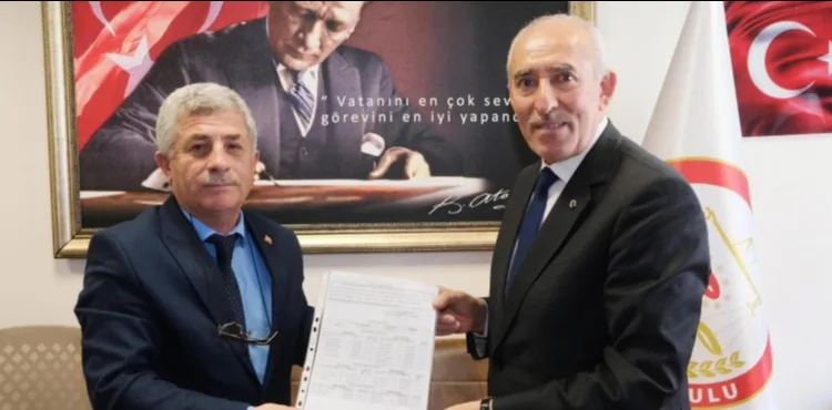 KESOB Başkanı Odakır, mazbatasını aldı