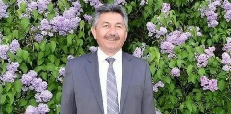Kayseri Şeker Fabrikası'nda Hurşit Dede Yönetim Kurulu Üyeliğinden İstifa Etti