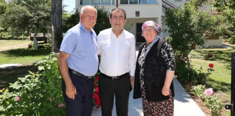 Başkan Metin, Tuzhisar Mahallesi'nde Vatandaşlarla Buluştu