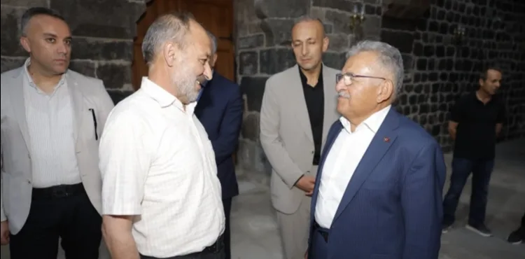 BAŞKAN BÜYÜKKILIÇ’TAN, RESTORASYONU TAMAMLANAN 5 ASIRLIK BEDESTEN’DE İNCELEME