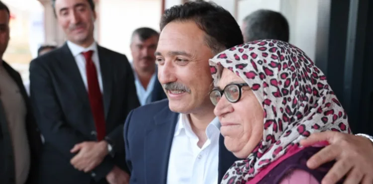 Develi’de depremzede aileler yeni yuvalarına kavuştu
