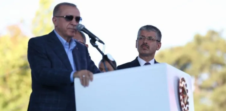 ÇOPUROĞLU: “25 YILDIR DEĞİŞMEYEN GERÇEK; AK PARTİ!”