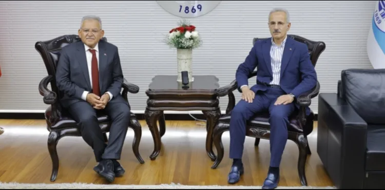 BAŞKAN BÜYÜKKILIÇ DUYURDU: KAYSERİ HAVALİMANI BAŞMÜDÜRLÜK STATÜSÜNE KAVUŞTU