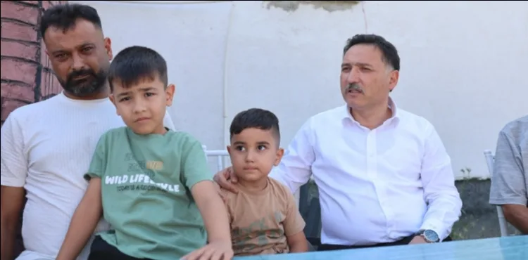 Vali Çiçek, Elmalı Mahallesi’nde vatandaşlarla bir araya geldi