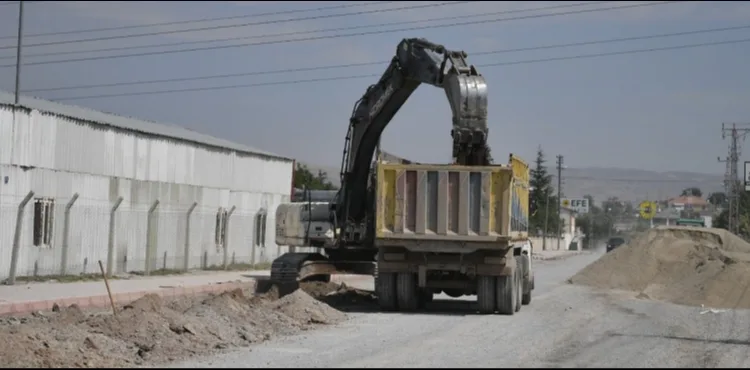 BÜYÜKŞEHİR, BUĞDAYLI-KIZIK YOLUNDA YENİLEME ÇALIŞMALARINA BAŞLADI