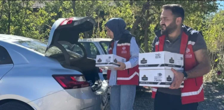 ASIRLIK VAKIF MİRASIYLA ACILARI PAYLAŞIYOR, TOPLUMSAL DAYANIŞMAYI YAŞATIYORUZ