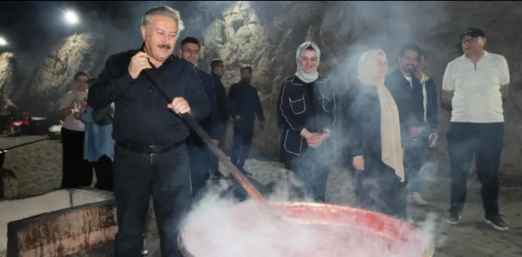 MELİKGAZİ'DE SALÇA GÜNLERİ REKOR KATILIMLA TAMAMLANDI