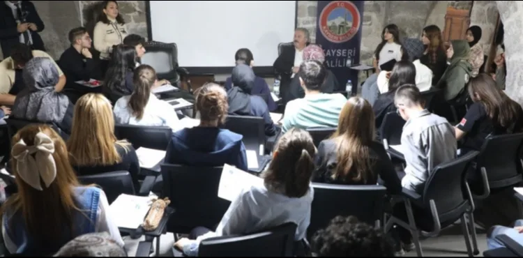 MEKTEP MELİKGAZİ SOSYAL BİLİMLER OKULU BAŞVURULARI BAŞLADI