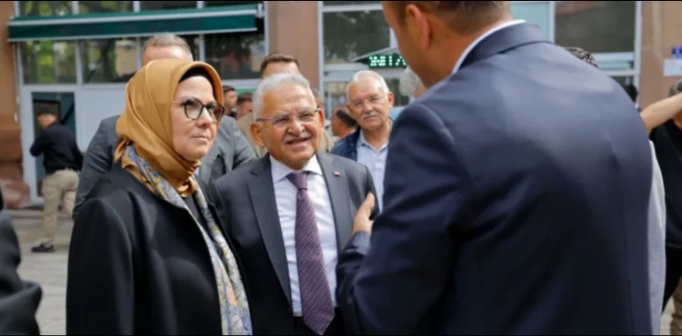 İNCESU İLÇE HALK KÜTÜPHANESİ TÖRENLE AÇILDI