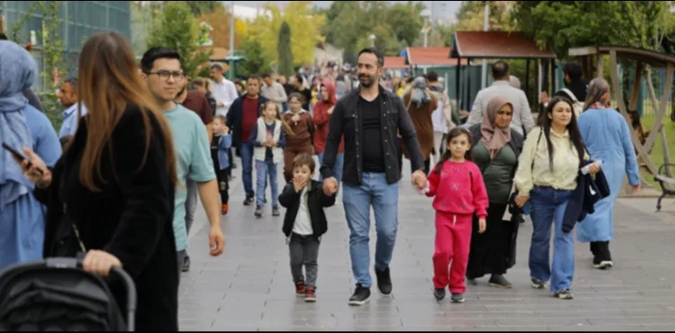BÜYÜKŞEHİR’İN ÜCRETSİZ HAYVANAT BAHÇESİ UYGULAMASINA, DÜNYA HAYVANLARI KORUMA GÜNÜ’NDE YOĞUN İLGİ