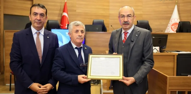 KTO BAŞKANI ÖMER GÜLSOY TÖRENLE MAZBATASINI ALDI