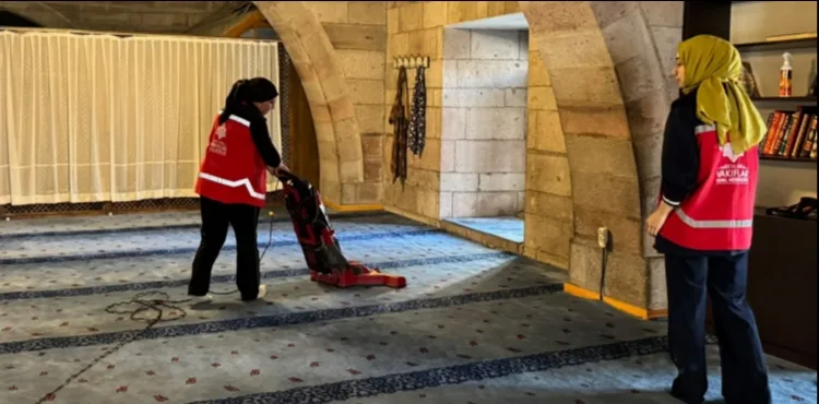 KAYSERİ’DE VAKIF MEDENİYETİNİN TEMİZLİK GELENEĞİ SÜRDÜRÜLÜYOR