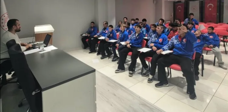 Kayseri’de güreş sporcularına zihinsel performans semineri