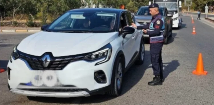 81 İLDE ARANAN 912 KİŞİ YAKALANDI