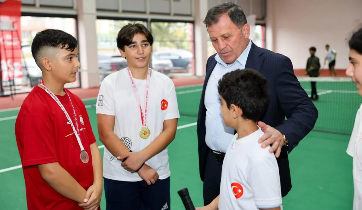 29 EKİM CUMHURİYET KUPASI TENİS MÜSABAKALARINA 250 SPORCU KATILDI