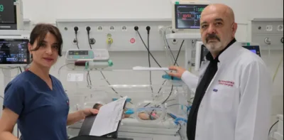 30 bin doğumda bir görülen hastalıkla doğan bebek, ameliyat edildi