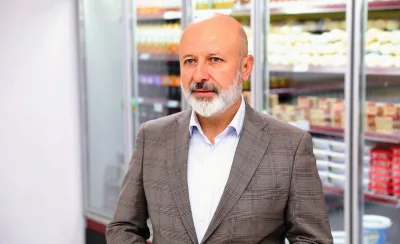 BAŞKAN ÇOLAKBAYRAKDAR'IN EKİMİNİ VE HASADINI YAPTIĞI ASPİR YAĞI, VATANDAŞLARA ÜCRETSİZ OLARAK DAĞ