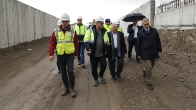 BAŞKAN BÜYÜKKILIÇ KARTAL KATLI KAVŞAĞI’NDA SON DURUMU YERİNDE İNCELEDİ: "BURADA YATIP, BURADA KALKACAĞIZ"