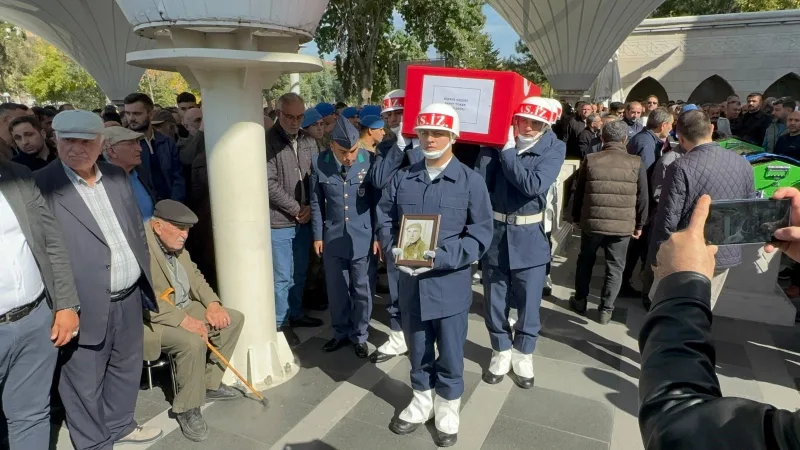 Kayseri'de Kıbrıs gazisi Rafet Toker son yolculuğuna uğurlandı